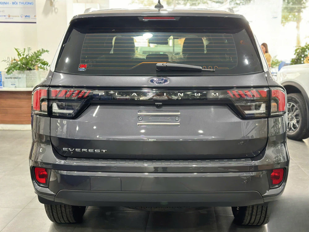 Ford Everest Plantinum