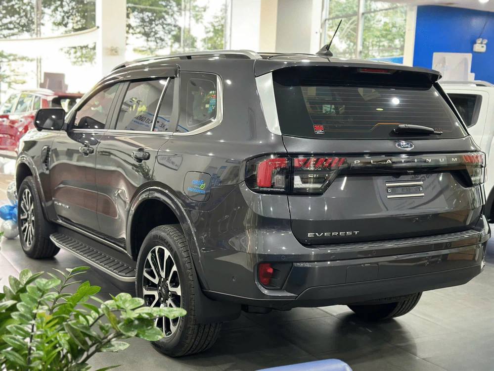 Ford Everest Plantinum